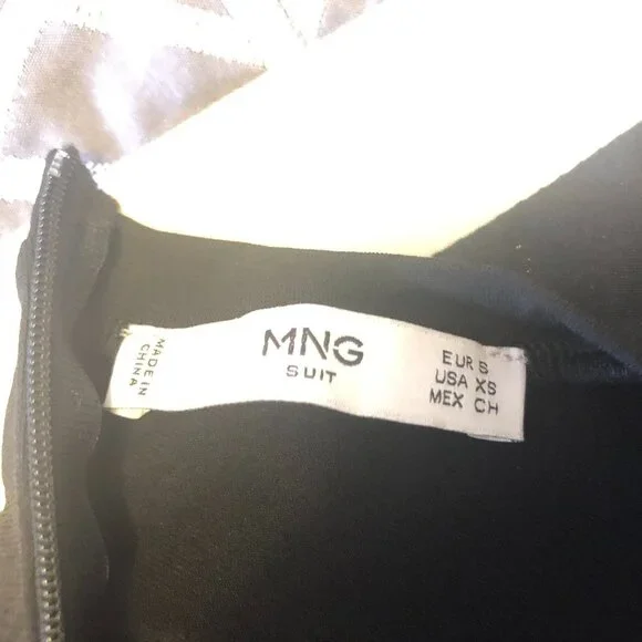 MNG black shirtsleeves jumpsuit size S. 96%polyester 4%elastane.-waist  25-26 - Picture 4 of 7